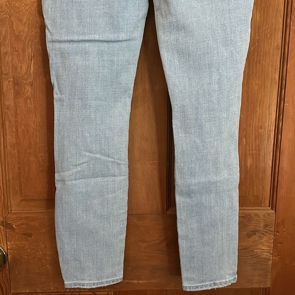 Good American Good Waist Crop Light Blue Jeans Size 0/25 - Picture 12 of 15